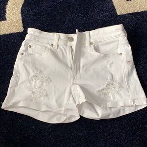 American Eagle white shorts